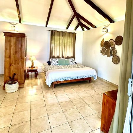 O'Coco Bungalow- Breathtaking Waterfront Views, Endless Memories Paea Exterior foto