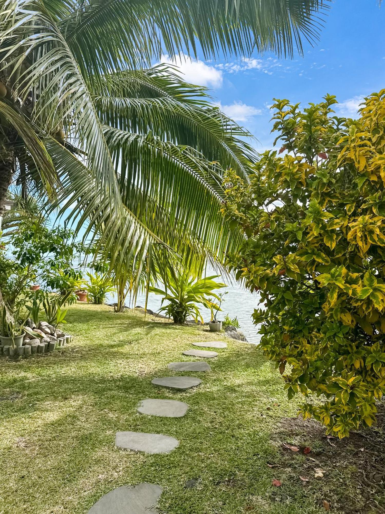 O'Coco Bungalow- Breathtaking Waterfront Views, Endless Memories Paea Exterior foto